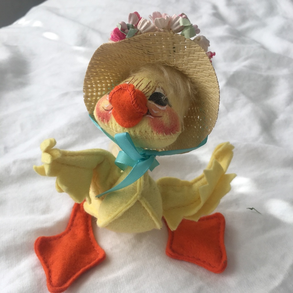 Bundle of Anna Lee Easter/Spring Dolls - Picture 5 of 11